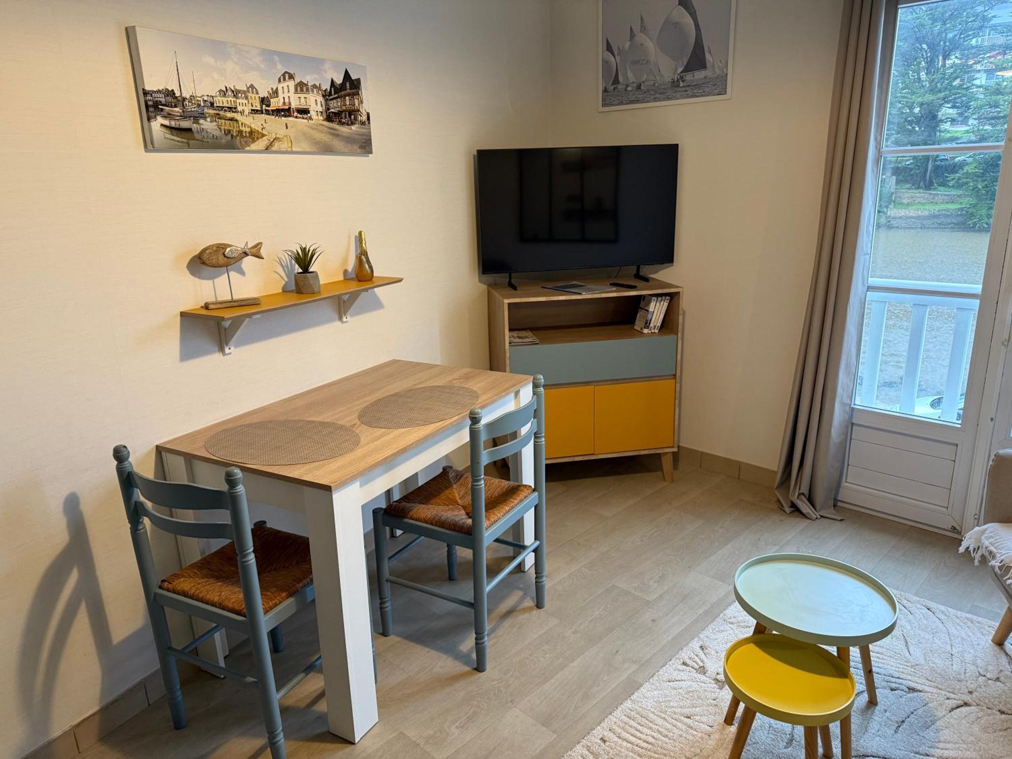 Apartment T2 Vue Sur La Riviere Avec Garage Privatif - Port De Saint-goustan *